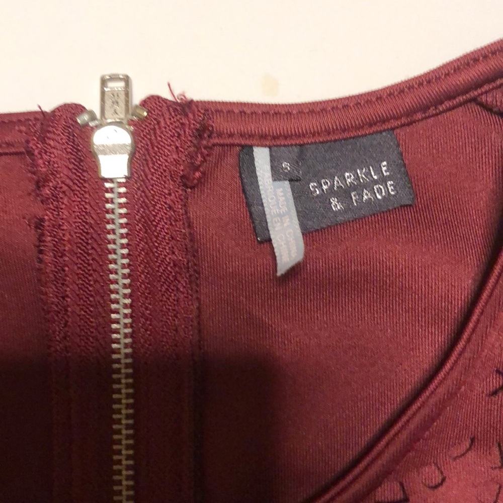 Urban Outfitters Maroon Crop Top - Picture 4 of 7